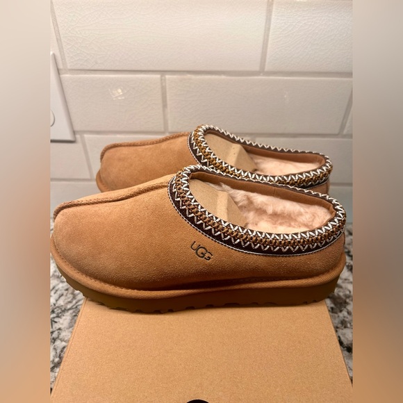 Ugg Tasman NIB/NWT - Chestnut (Women’s - various sizes) - Picture 12 of 14